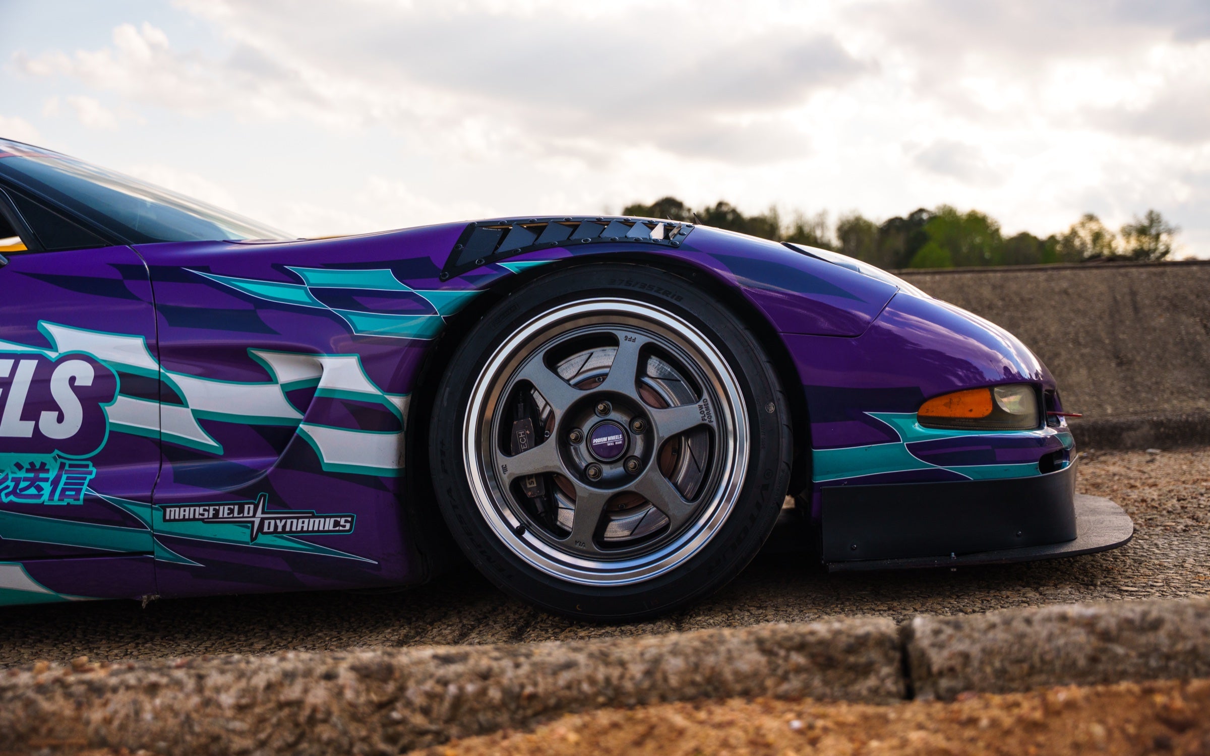 Close view of the Podium Corvette livery and wheel